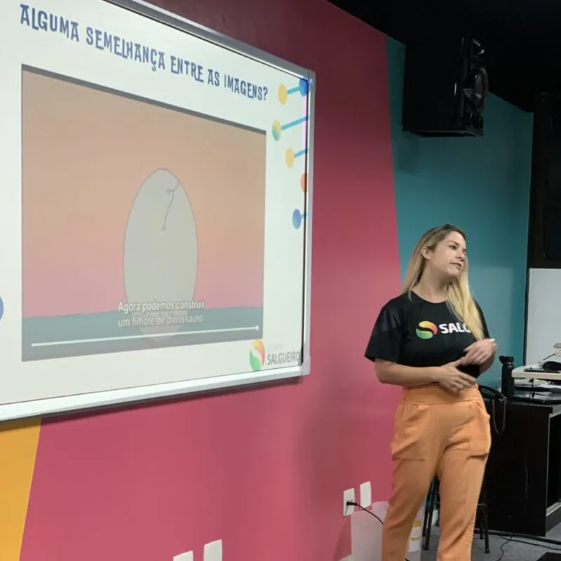 Estudantes conhecem itinerários do Novo Ensino Médio — Colégio Salgueiro