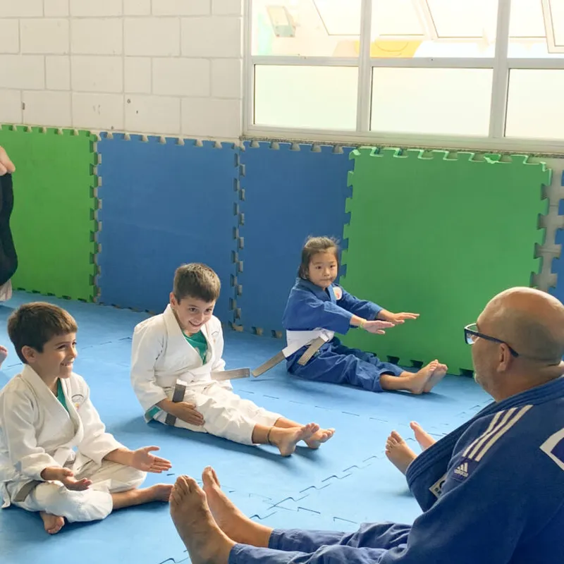 Começaram os treinamentos esportivos no contraturno — Colégio Salgueiro